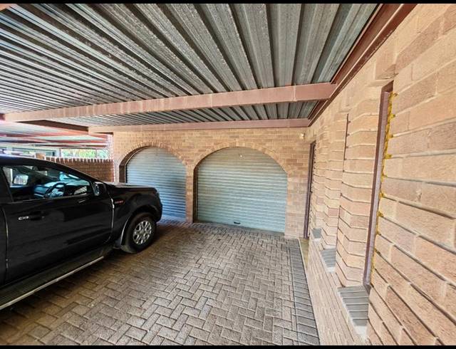 3 BEDROOM HOUSE FOR SALE IN VANDERBIJLPARK SW 2